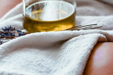🌿 Finding Calm Through Your Feet: How Reflexology Can Help Ease Anxiety